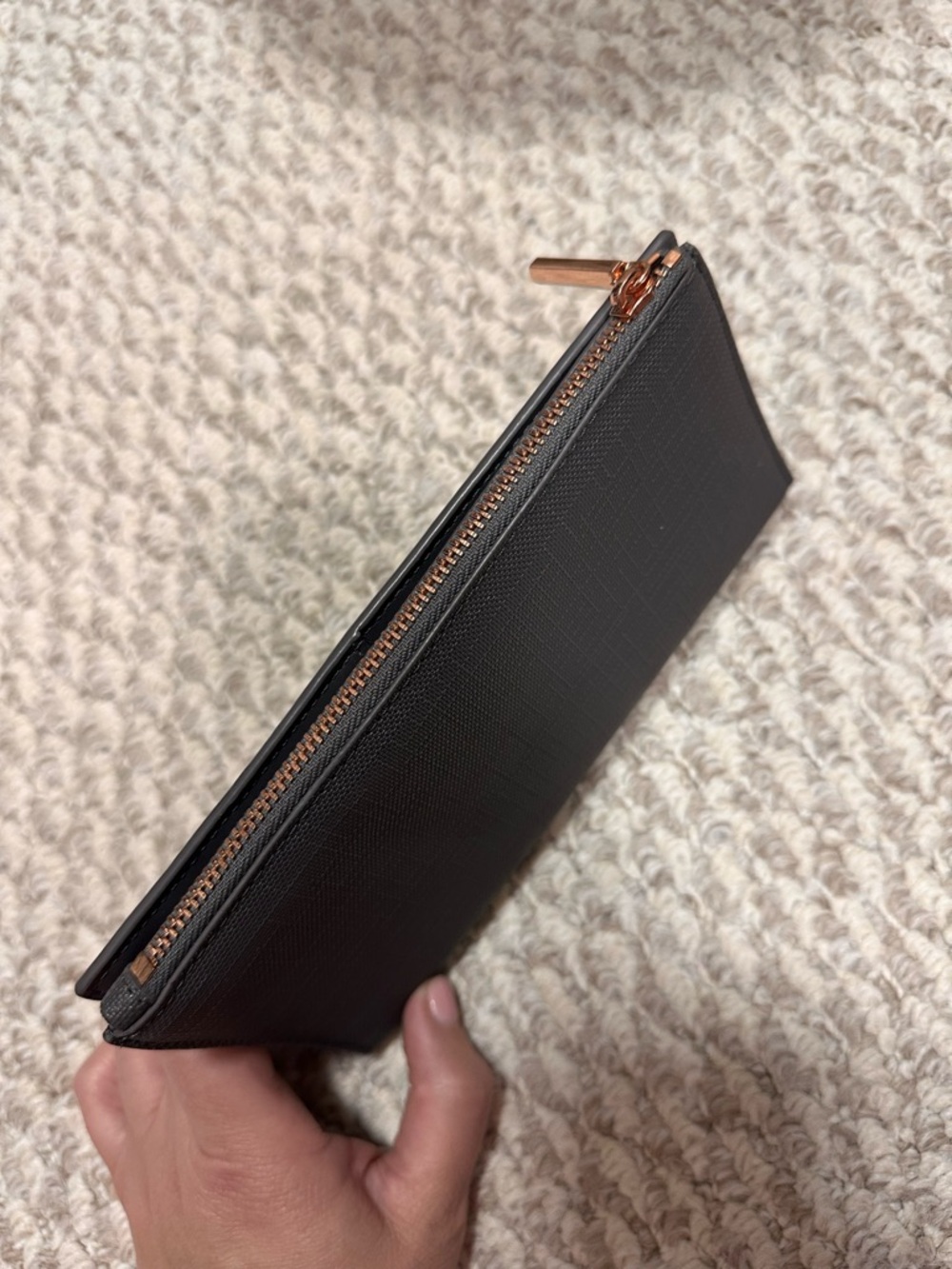 Sleek Gray Dagne Dover Wallet - Picture 3 of 6